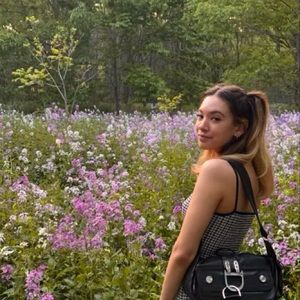 Meet your Posher, Rebecca